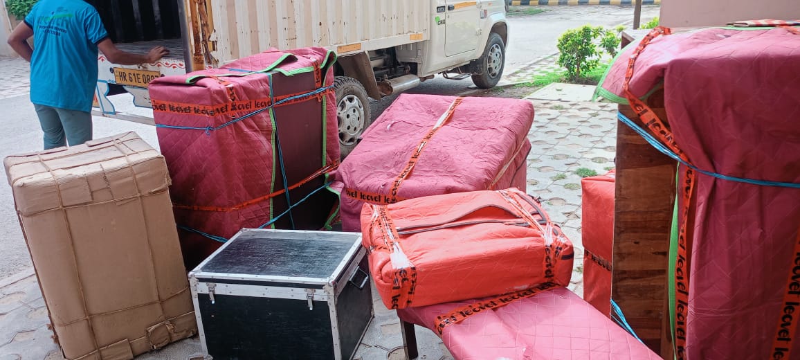 Chhavi Packers and Movers Loading & Unloading Service - Professional Goods Handling