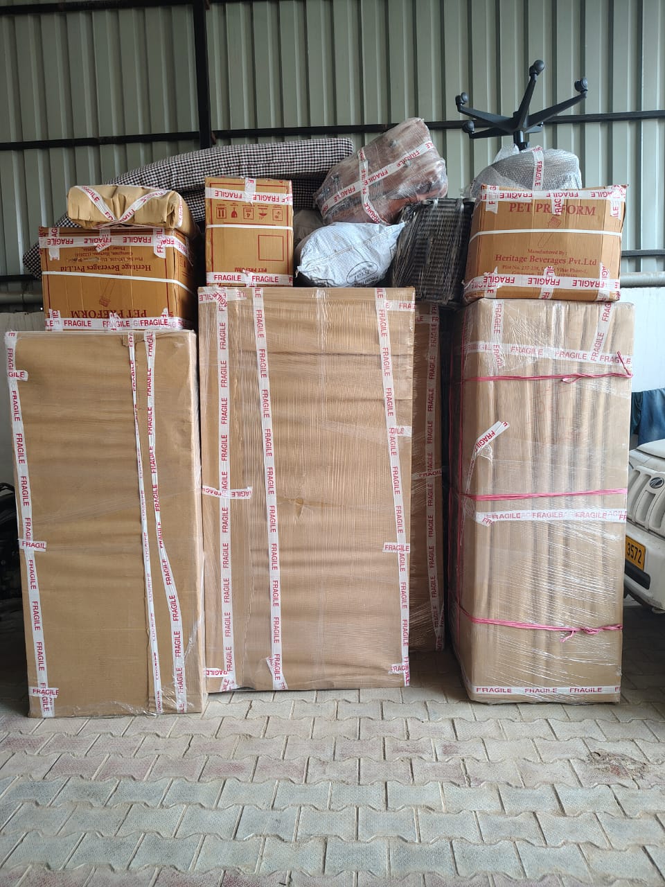 Chhavi Packers and Movers Why Choose Us - Professional Moving Team